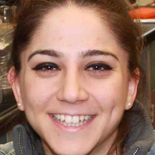 Headshot of Adi la Zerna