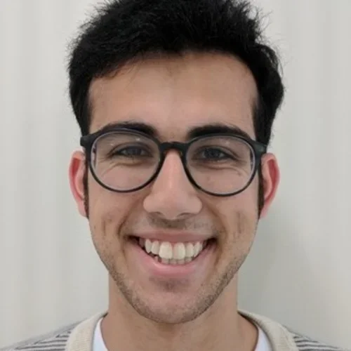 Headshot of Humza Khan