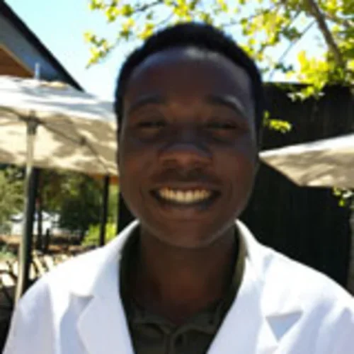 Headshot of Isaac Ghansah