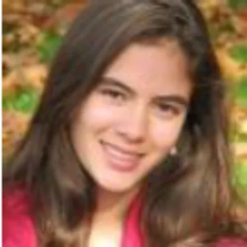 Headshot of Julia McKechnie